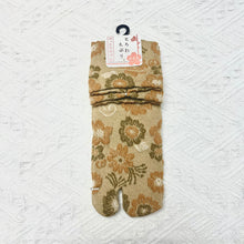 Load image into gallery viewer Made in Japan Japanese Style Floral Tabi Socks