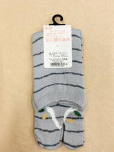 Load image into gallery viewer Japanese Owl Socks