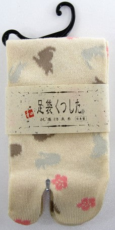 Japanese-made cat-pattern Tabi socks