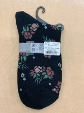 Load image into gallery viewer Rose socks made in Japan
