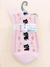 Load image into gallery viewer Japanese made bow tie cat socks
