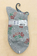 Load image into gallery viewer Rose socks made in Japan
