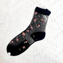 Load image into gallery viewer Cashmere-blend rose socks made in Japan
