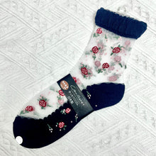 Load image into gallery viewer Cashmere-blend rose socks made in Japan
