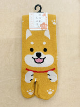 Load image into gallery viewer Japanese Shiba Inu Split Toe Socks
