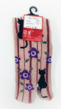 Load image into gallery viewer Black cat and flower split-toed socks made in Japan
